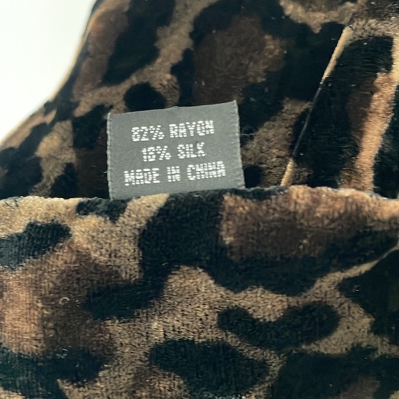 Chelsey by Joseph Silk/Rayon Velvet Animal Print Scarf Size: 53”x 11” - Picture 4 of 4